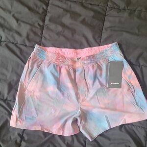 Lululemon Pink and Blue Pacebreaker LL 5IN shorts